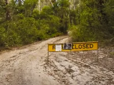 Austrálie 2014, Cesty, Fotografie: Fraser Island "Road closed"